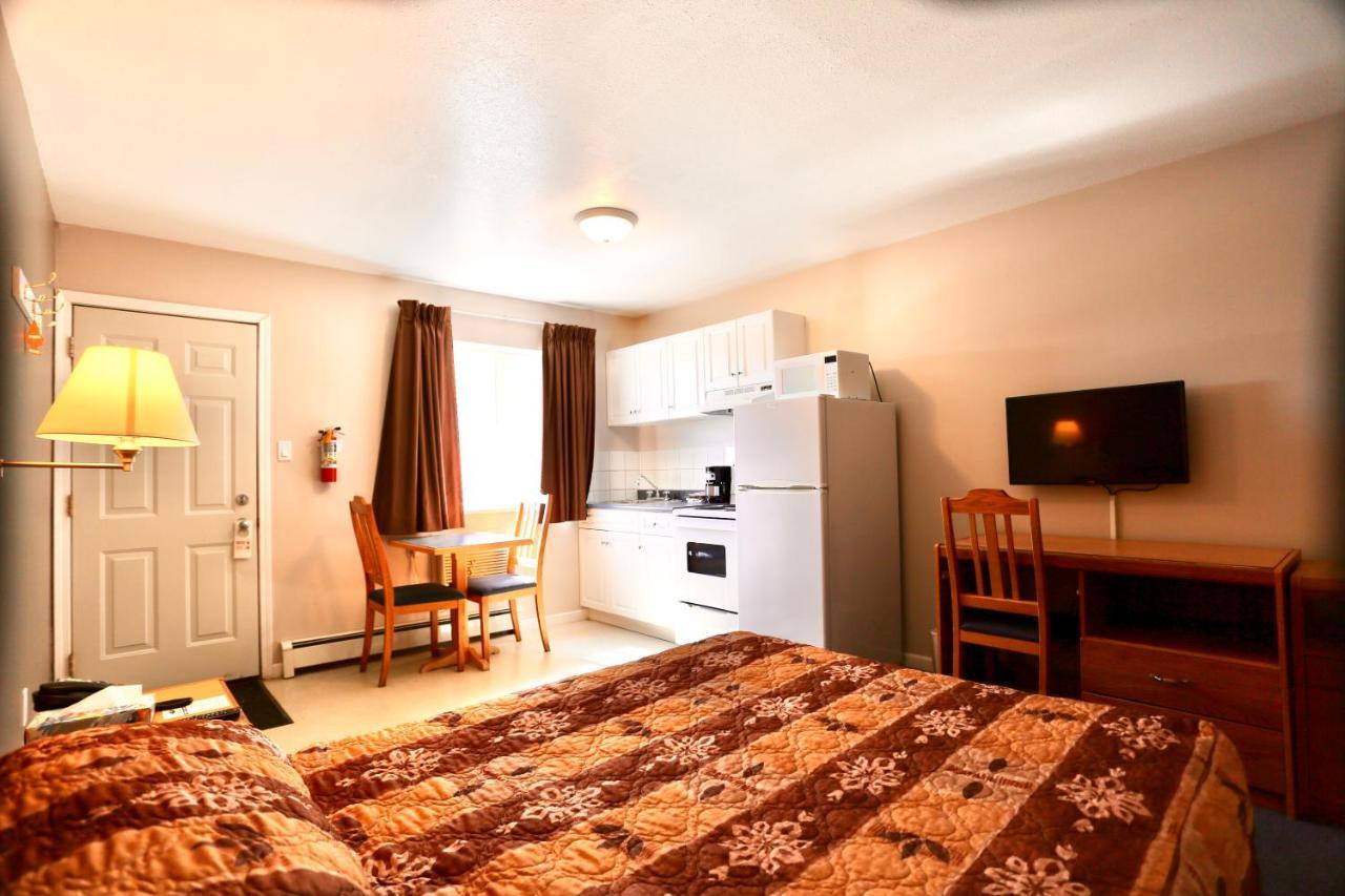 Motel Blue Bell Fort Nelson